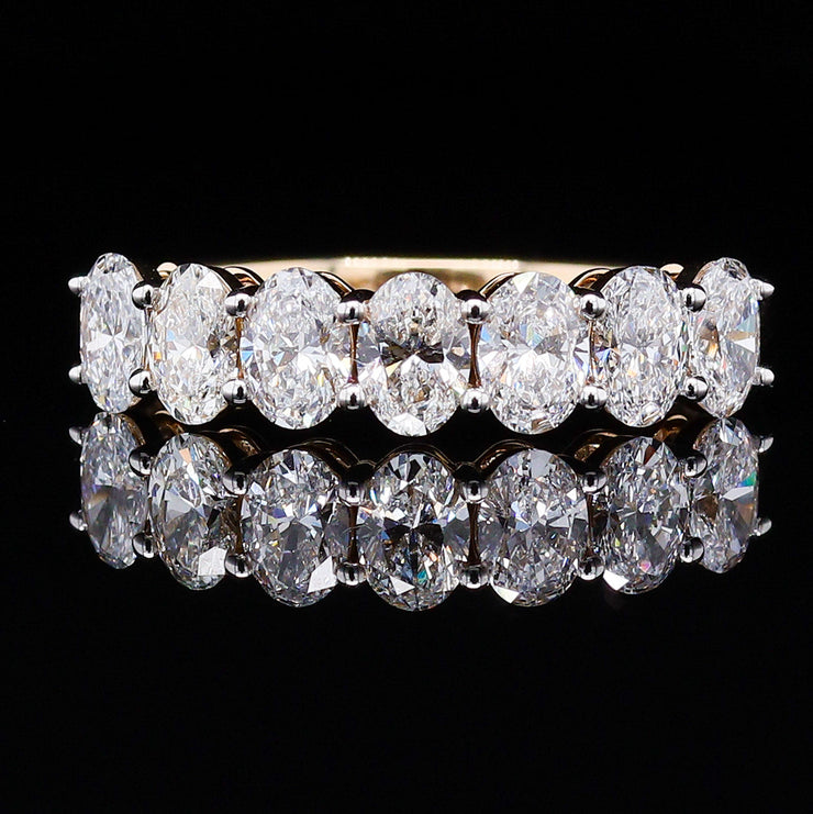 Crushed Ice Oval Moissanite Band