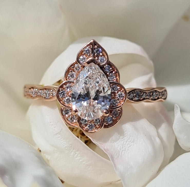 Sienna Pear Moissanite