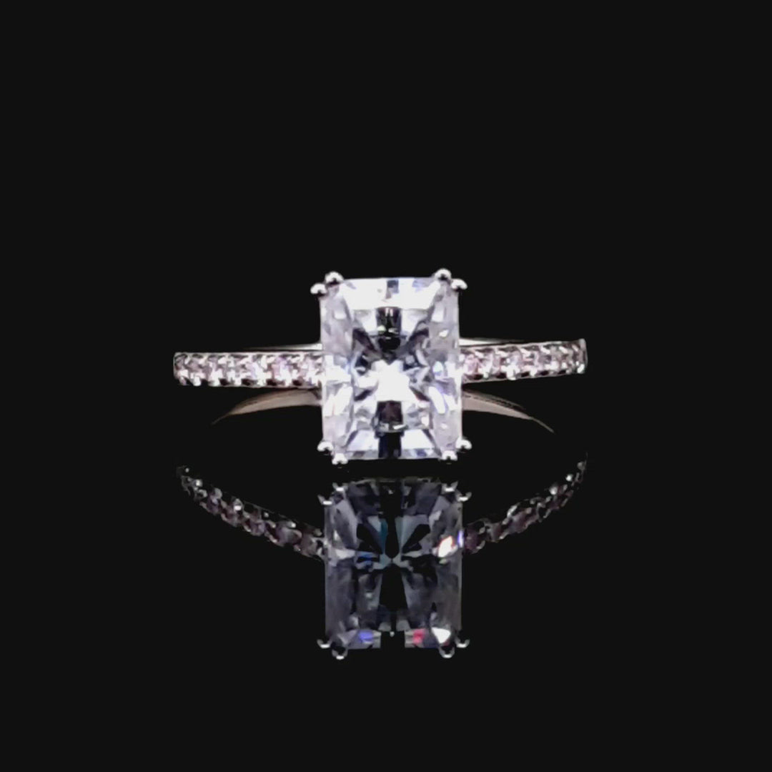 Radiant Cut Diamond Engagement Ring - Custom 1005